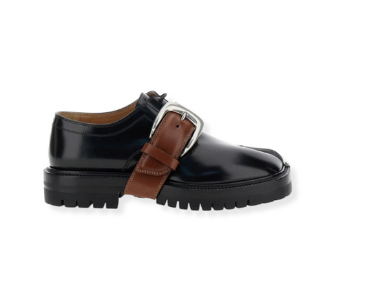 Tabi' Black Loafers With Buckle Belt